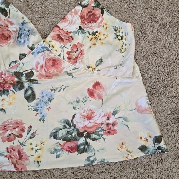 Abercrombie & Fitch Sleepwear Top Cami Lounge Satin Floral Sz LARGE - Picture 3 of 8